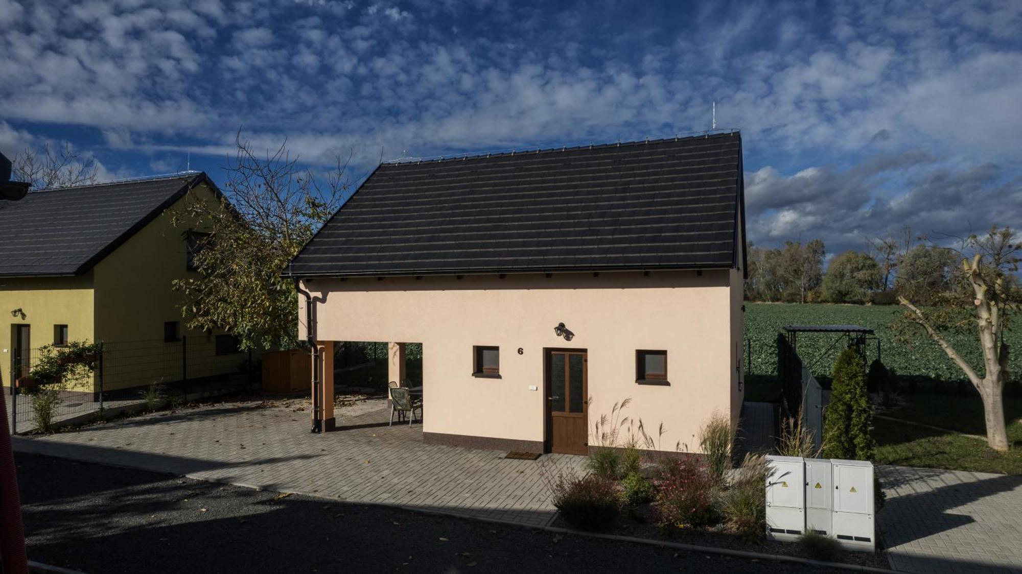 Rekreacni Dum U Jezer, Milovice 6 Vila Exterior foto