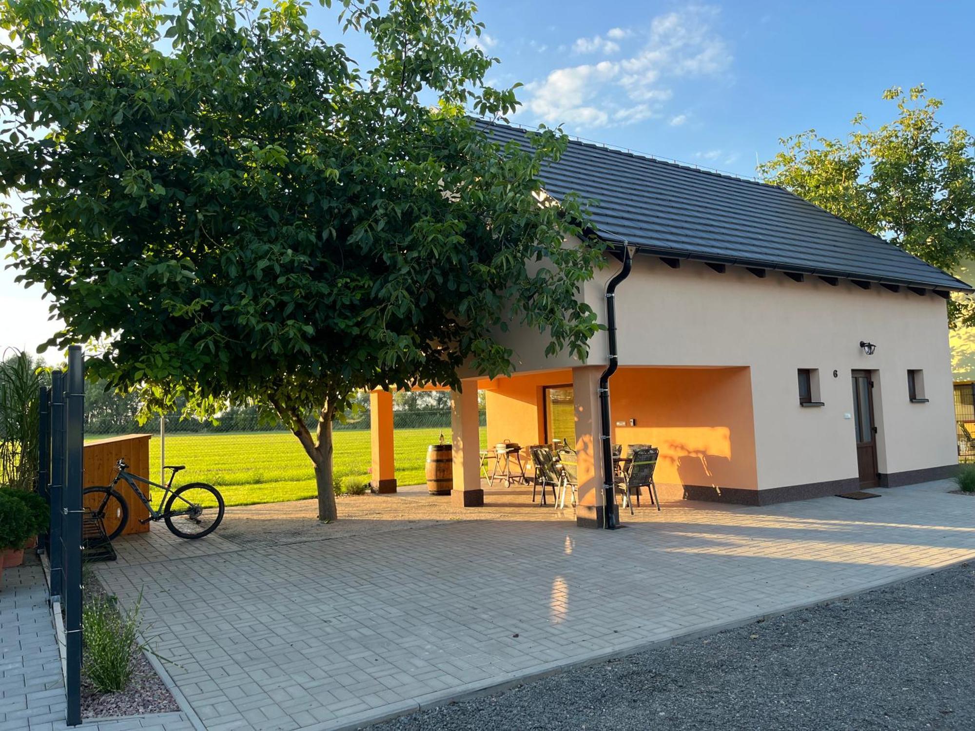 Rekreacni Dum U Jezer, Milovice 6 Vila Exterior foto